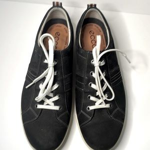 Men’s ECCO Dark Navy Nubuck Sneakers